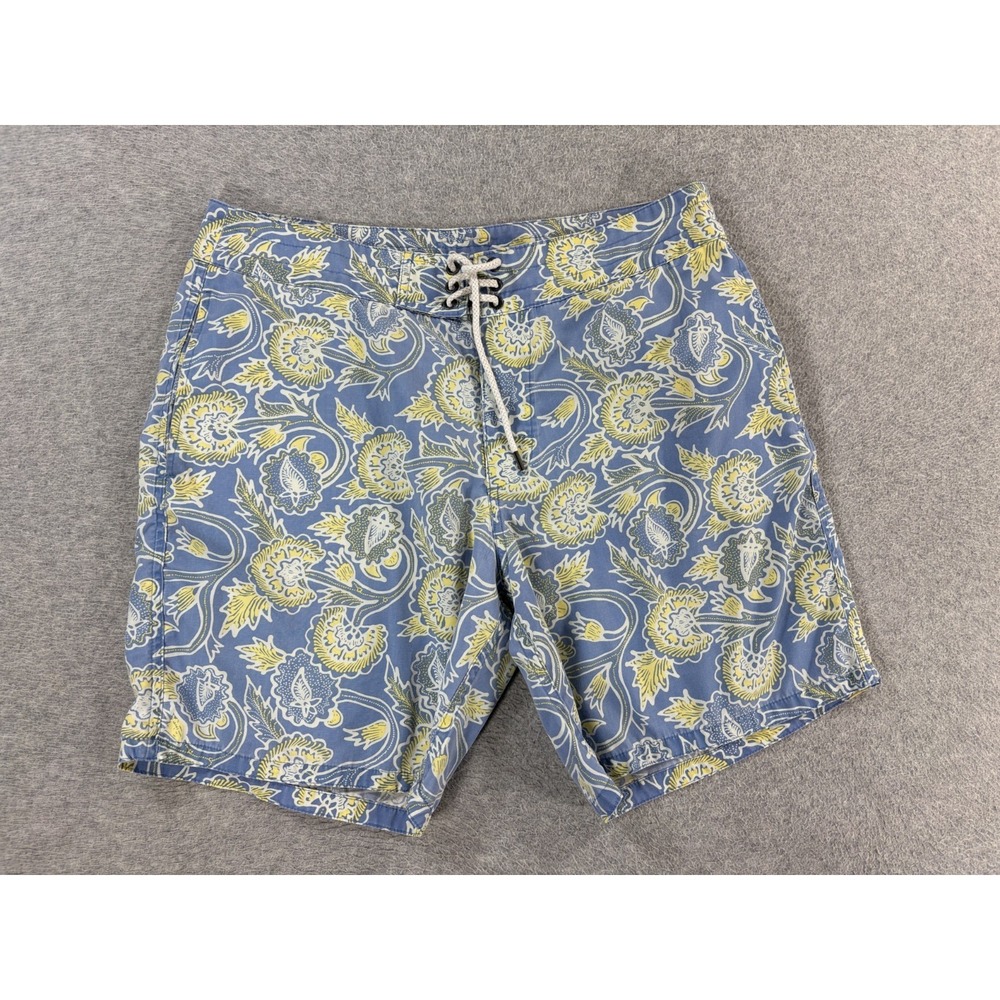 Faherty Cotton/Polyester Blend Floral Board Shorts (Men's 32) Blue - 7"